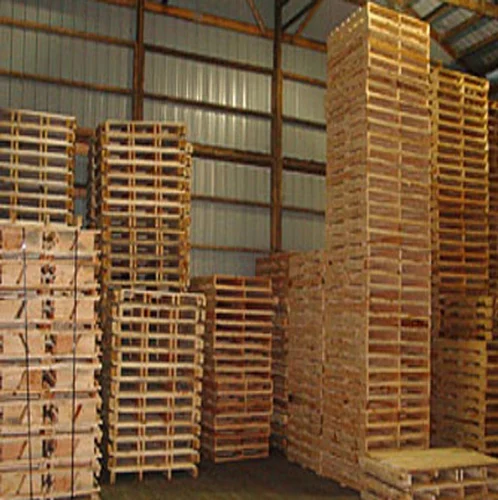 pallet solutions wooden pallets crates 500x500
