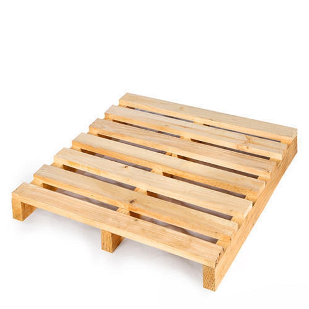 wooden pallet bed
